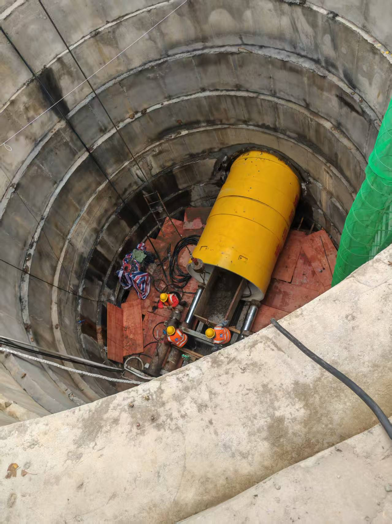 中建五局湘江大道沿线排水改造二期F2200、F2600球墨铸